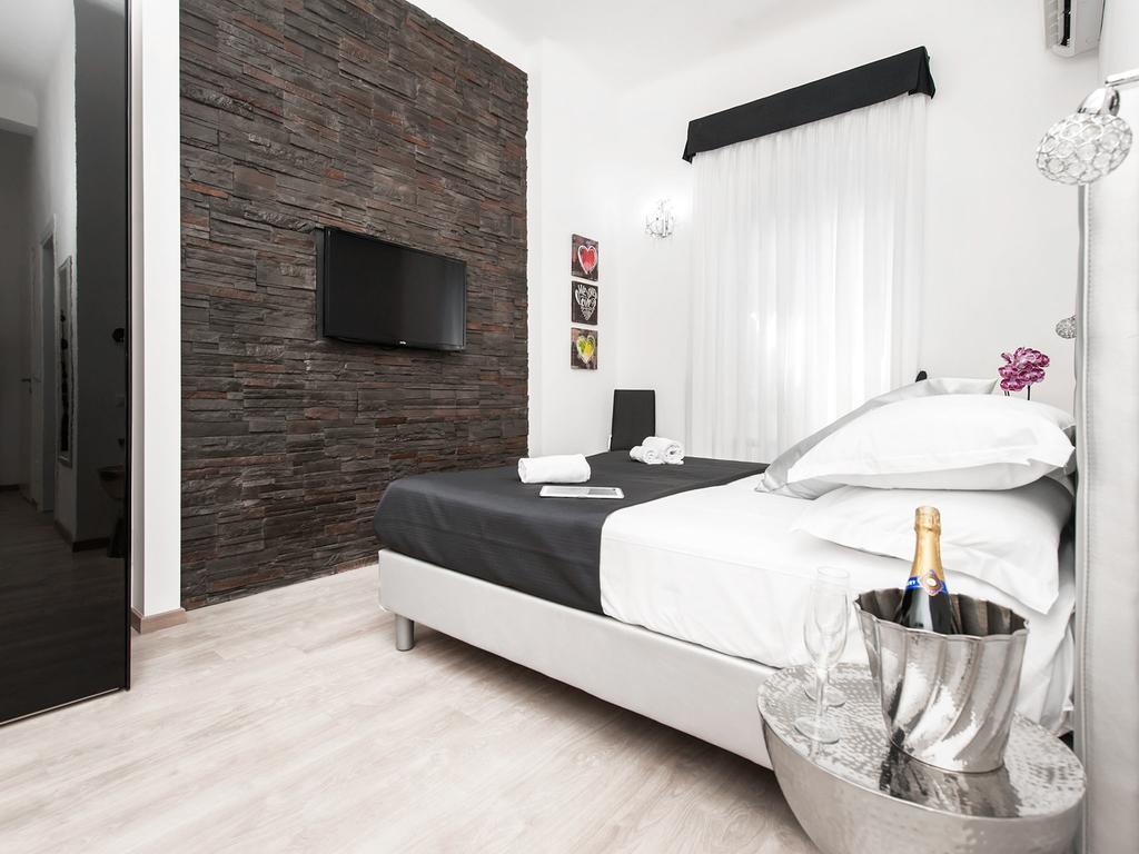 Black Rooms Colosseo روما الغرفة الصورة