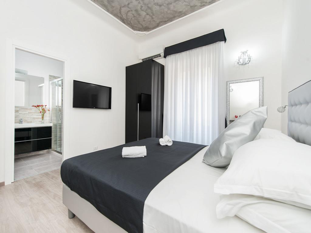 Black Rooms Colosseo روما الغرفة الصورة
