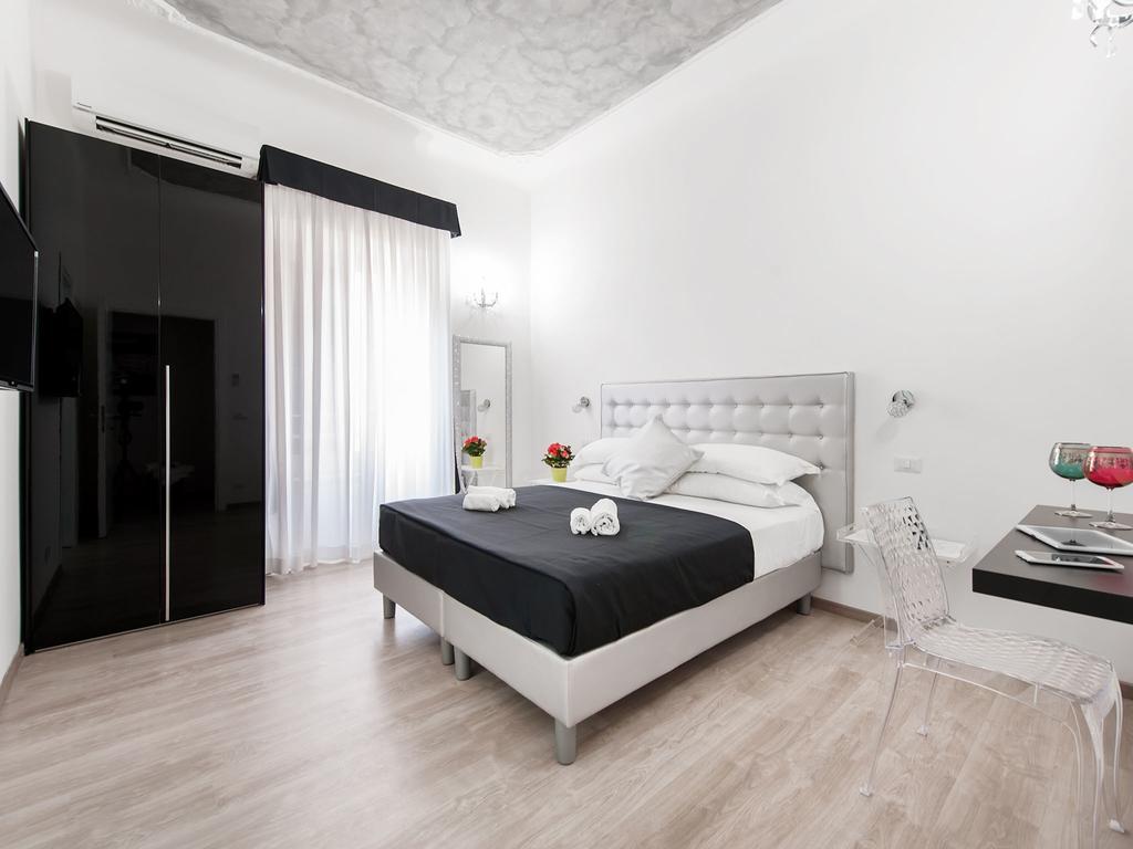 Black Rooms Colosseo روما الغرفة الصورة